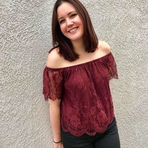 Meet your Posher, Lauren